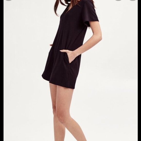 Smash+Tess Sunday Shorty Romper with Pockets - Picture 1 of 7